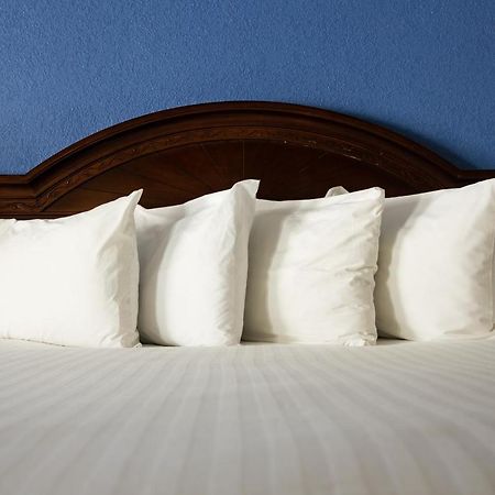 Anaheim Carriage Inn Экстерьер фото