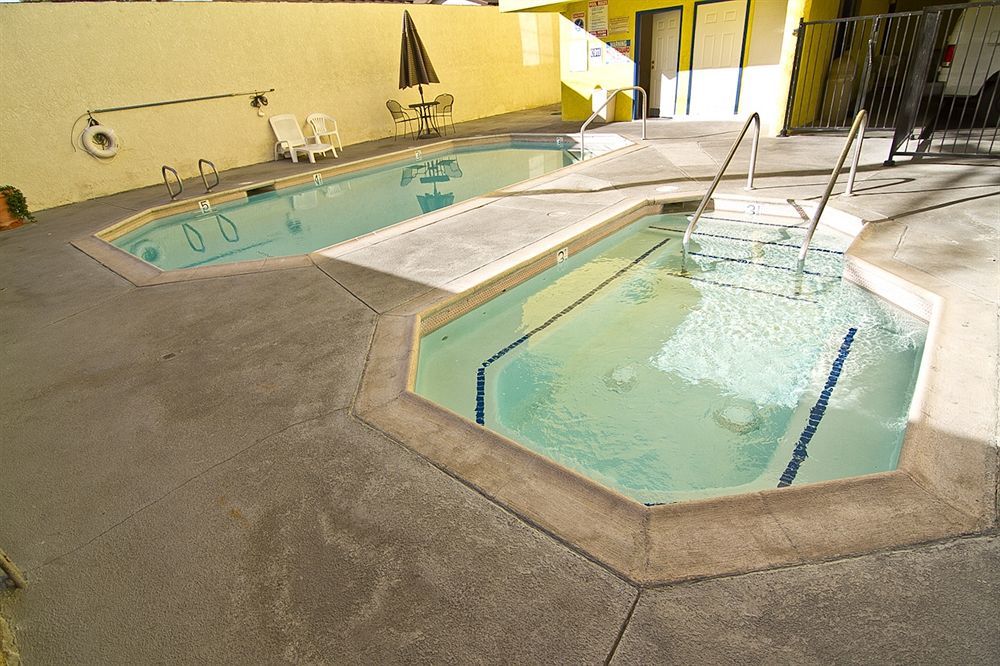 Anaheim Carriage Inn Экстерьер фото